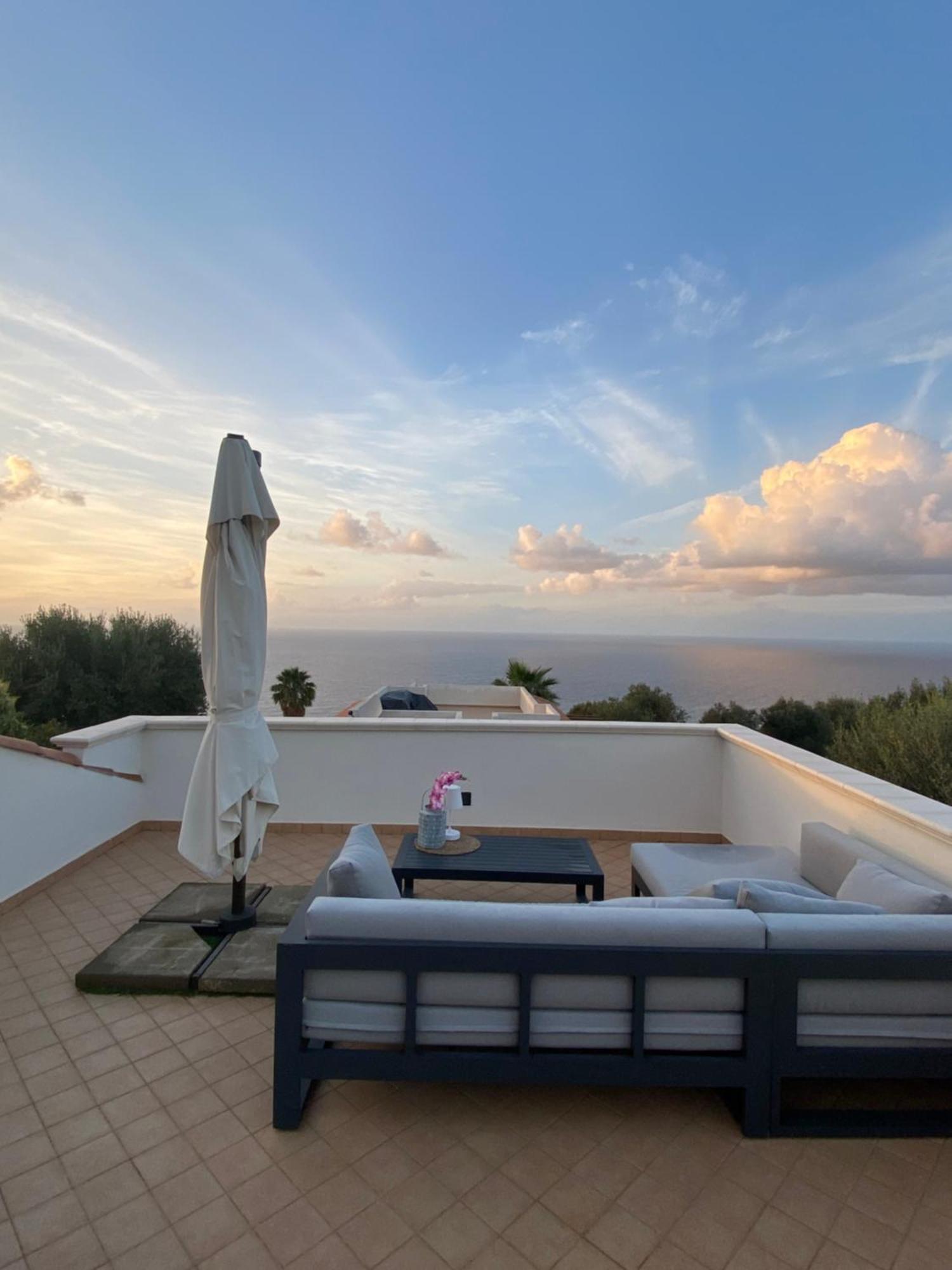 Villa Nove - Residence Dei Fiori Zambrone Kültér fotó